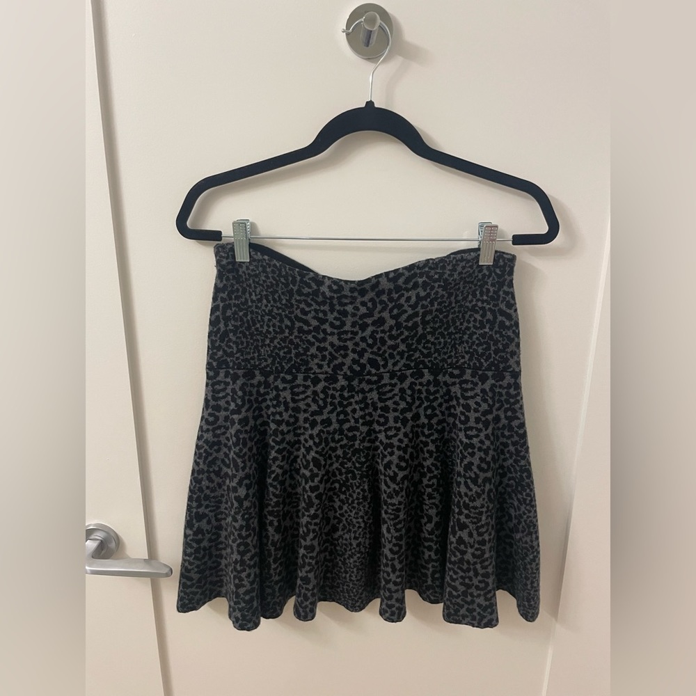 Joie Grey Leopard Print Mini Skirt- soft sweater material